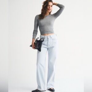 Abercrombie The Slouchy Jean - Mid Rise - 30 Short